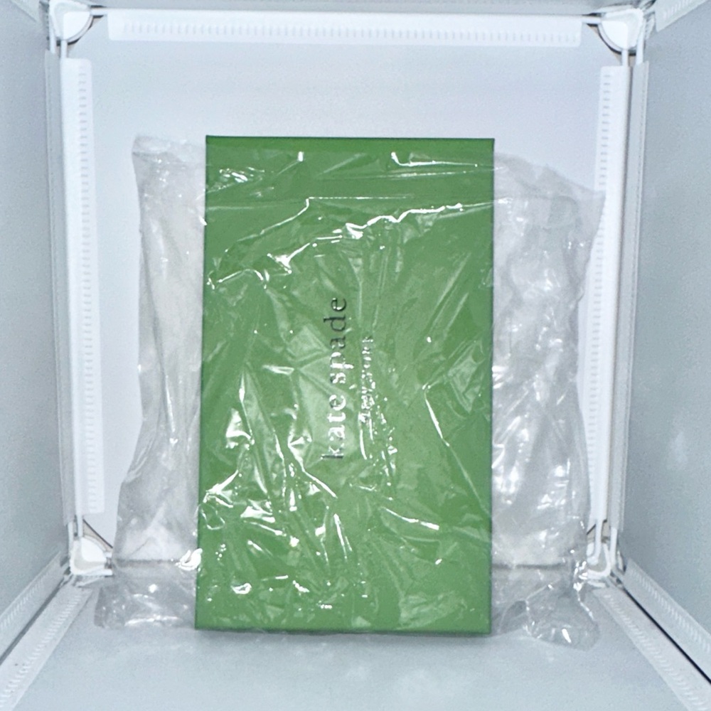 Kate Spade New York Gift Box – Green & Black – Brand New Condition - Picture 8 of 10
